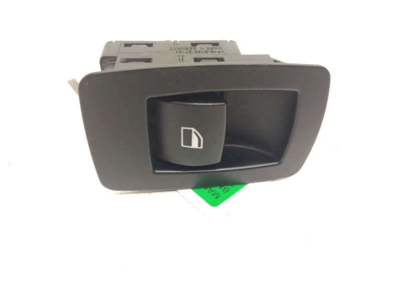 Recambio de mando elevalunas trasero derecho para bmw serie 3 berlina (e90) 3.0 turbodiesel cat referencia OEM IAM 6945874  