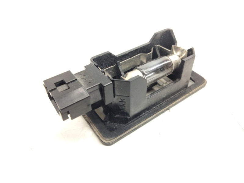 Recambio de piloto matricula para bmw serie 3 berlina (e90) 3.0 turbodiesel cat referencia OEM IAM 26165646  