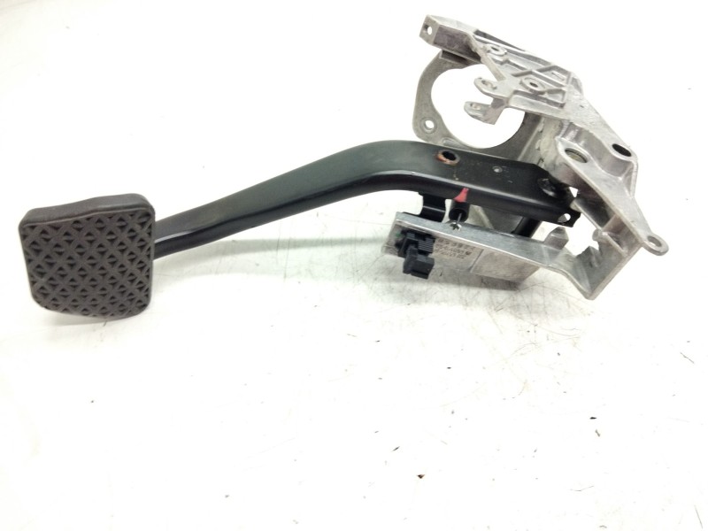 Recambio de pedal freno para bmw serie 3 berlina (e90) 3.0 turbodiesel cat referencia OEM IAM 42322403  