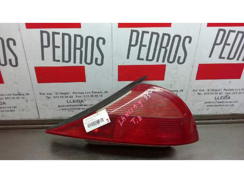 Recambio de piloto trasero derecho para lancia lancia y 1.2 cat referencia OEM IAM 46408285 B695 111961