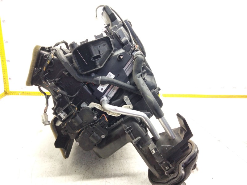Recambio de calefaccion entera normal para bmw serie 3 berlina (e90) 3.0 turbodiesel cat referencia OEM IAM 694727515  