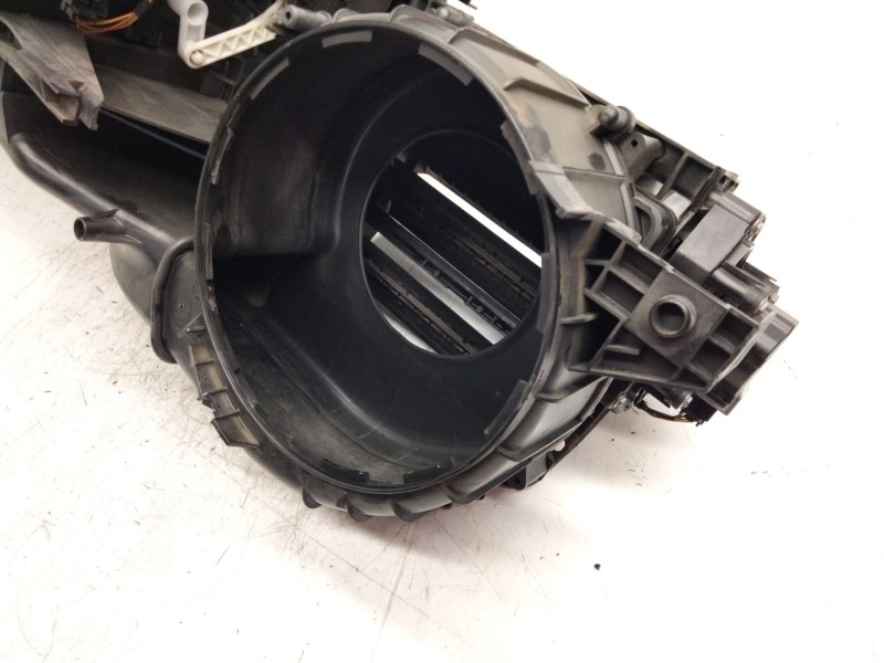 Recambio de calefaccion entera normal para bmw serie 3 berlina (e90) 3.0 turbodiesel cat referencia OEM IAM 694727515  