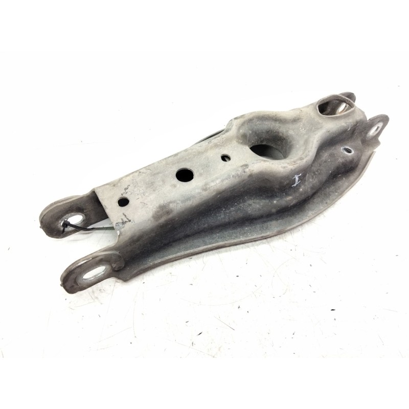 Recambio de brazo suspension superior trasero izquierdo para bmw serie 3 berlina (e90) 3.0 turbodiesel cat referencia OEM IAM 67