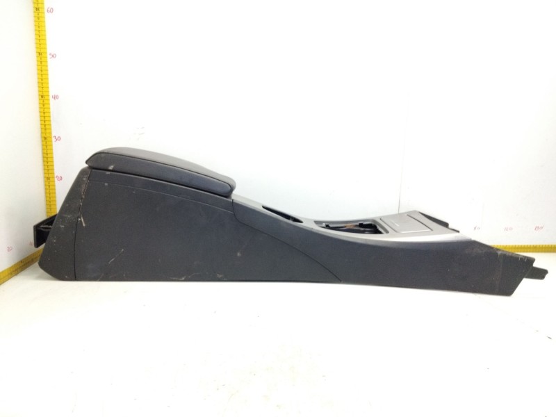 Recambio de reposabrazos para bmw serie 3 berlina (e90) 3.0 turbodiesel cat referencia OEM IAM 6550108101  