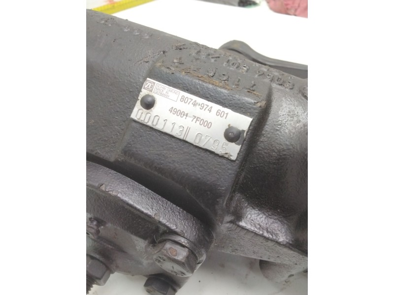 Recambio de caja direccion para nissan terrano/terrano.ii (r20) referencia OEM IAM 8074974601  ZF490017F000