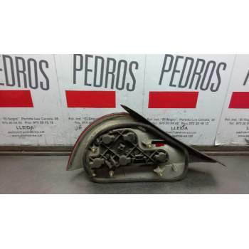 Recambio de piloto trasero derecho para lancia lancia y 1.2 cat referencia OEM IAM 46408285 B695 111961