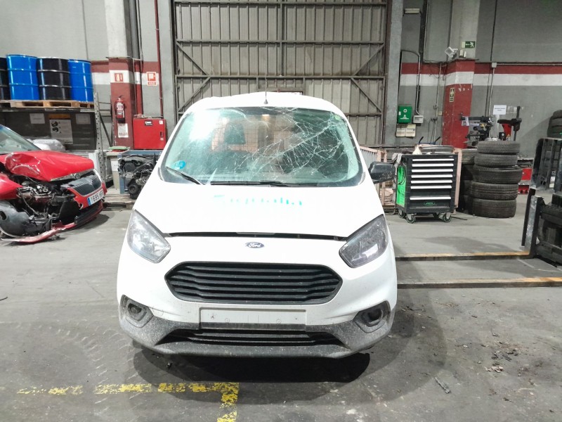 ford transit courier del año 2022