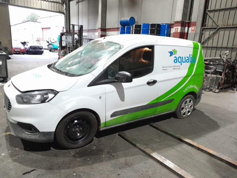 ford transit courier del año 2022