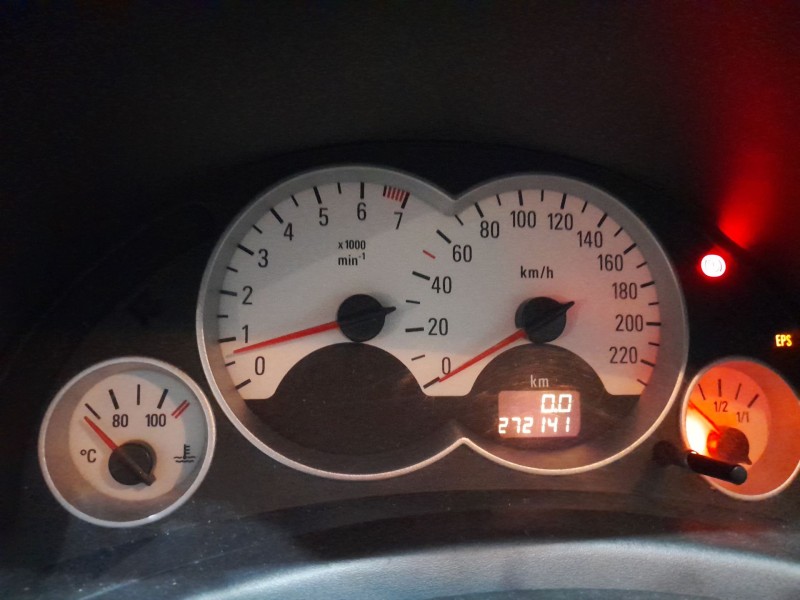 opel corsa c del año 2006