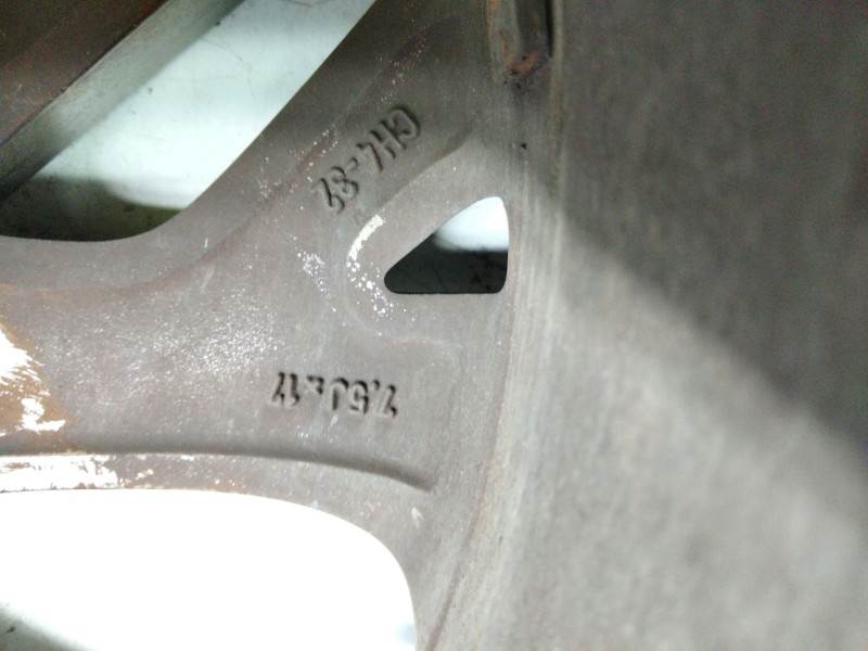 Recambio de llanta aluminio para citroen c4 berlina exclusive referencia OEM IAM 17-4-TORNILLOS  