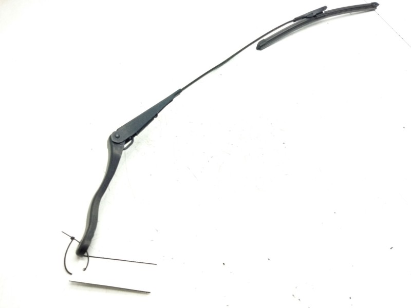 Recambio de brazo limpia delantero derecho para opel corsa d 1.3 16v cdti referencia OEM IAM   