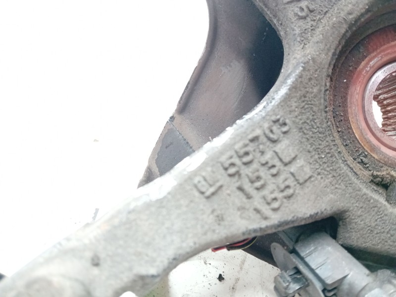 Recambio de mangueta delantera derecha para opel corsa d 1.3 16v cdti referencia OEM IAM 55703  