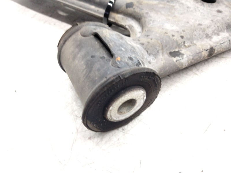 Recambio de brazo suspension inferior delantero izquierdo para opel corsa d 1.3 16v cdti referencia OEM IAM   