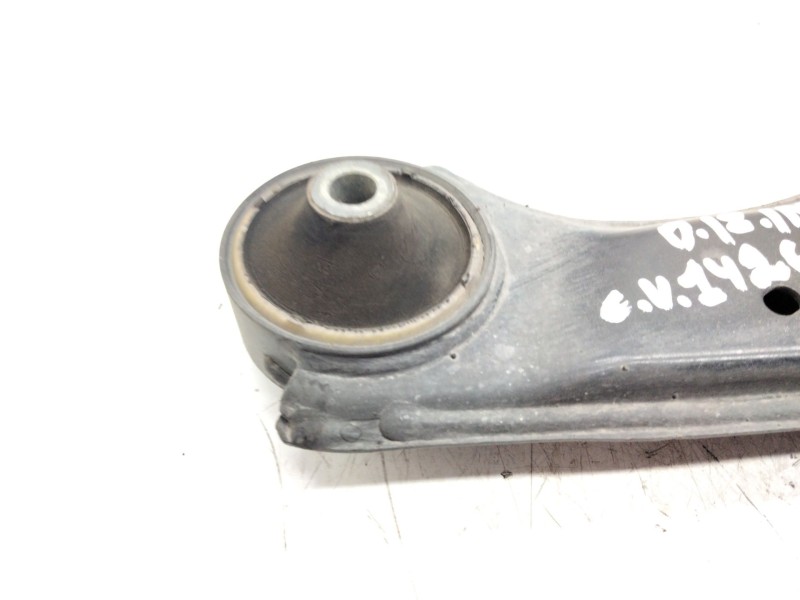 Recambio de brazo suspension inferior delantero izquierdo para opel corsa d 1.3 16v cdti referencia OEM IAM   