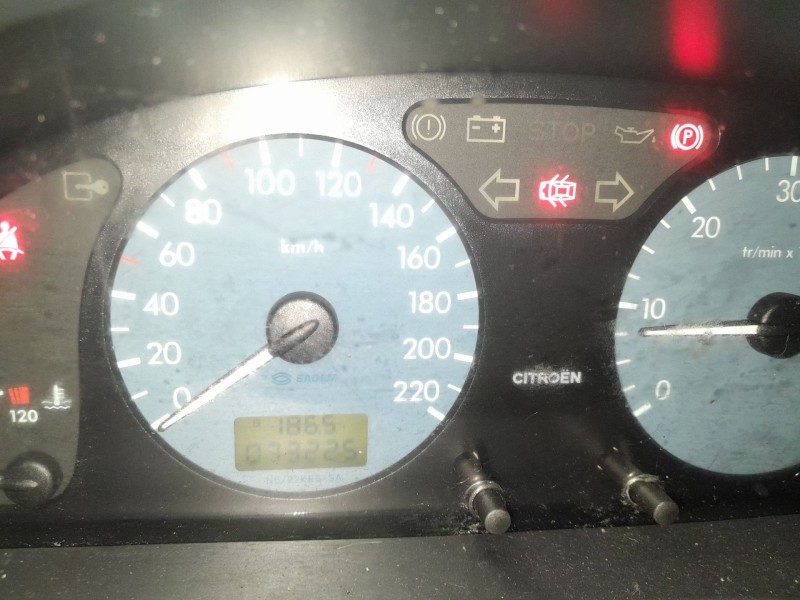 citroen xsara berlina del año 2001