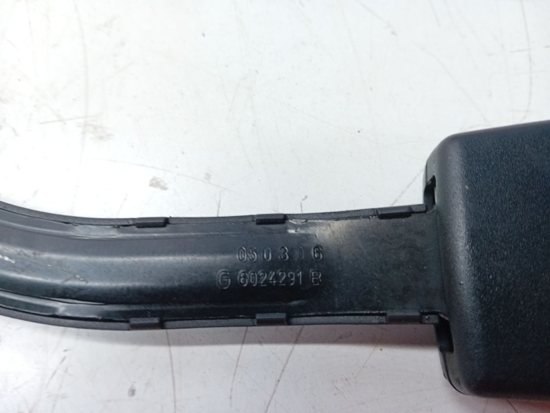 Recambio de enganche delantero derecho para volkswagen golf plus (5m1) 2.0 tdi referencia OEM IAM 1K4857756F  