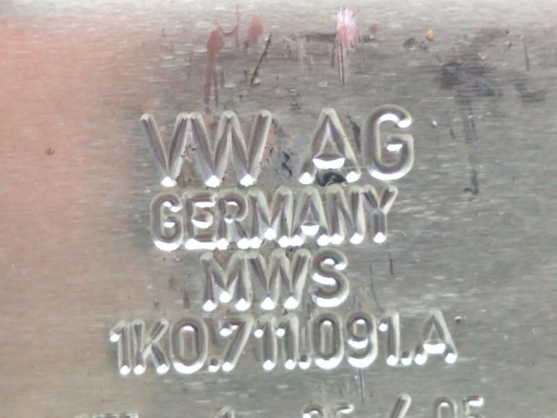 Recambio de palanca cambio para volkswagen golf plus (5m1) 2.0 tdi referencia OEM IAM 1K0711091A  