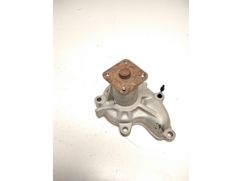 Recambio de bomba agua para nissan almera (n15) 2.0 diesel referencia OEM IAM 110420  