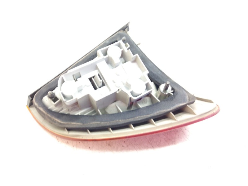 Recambio de piloto trasero derecho para bmw serie 3 touring (e46) 320d referencia OEM IAM 8368758  