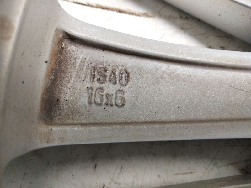 Recambio de llanta aluminio para opel corsa d 1.3 16v cdti referencia OEM IAM 16-4-TORNILLOS  