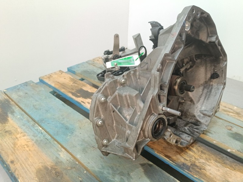Recambio de caja cambios para renault twingo iii 1.0 sce referencia OEM IAM JF3003  