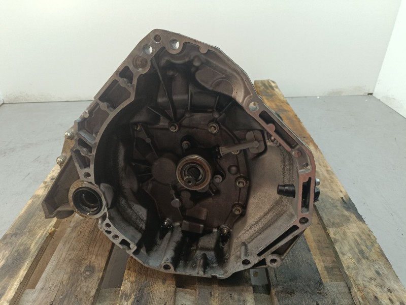 Recambio de caja cambios para renault twingo iii limited referencia OEM IAM JE3003  