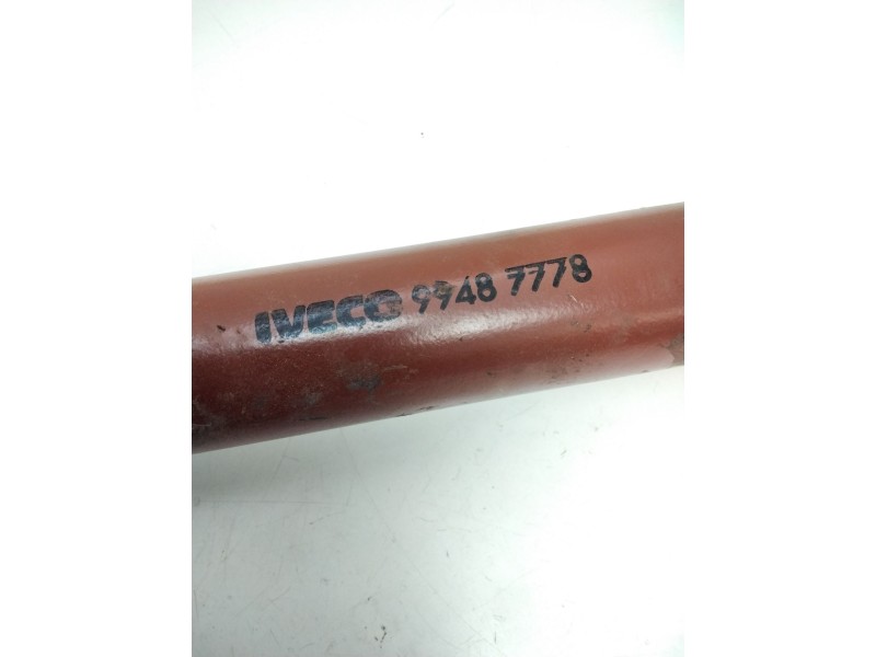 Recambio de tirante eje trasero para iveco referencia OEM IAM 99487778 IVC 393.35 31067