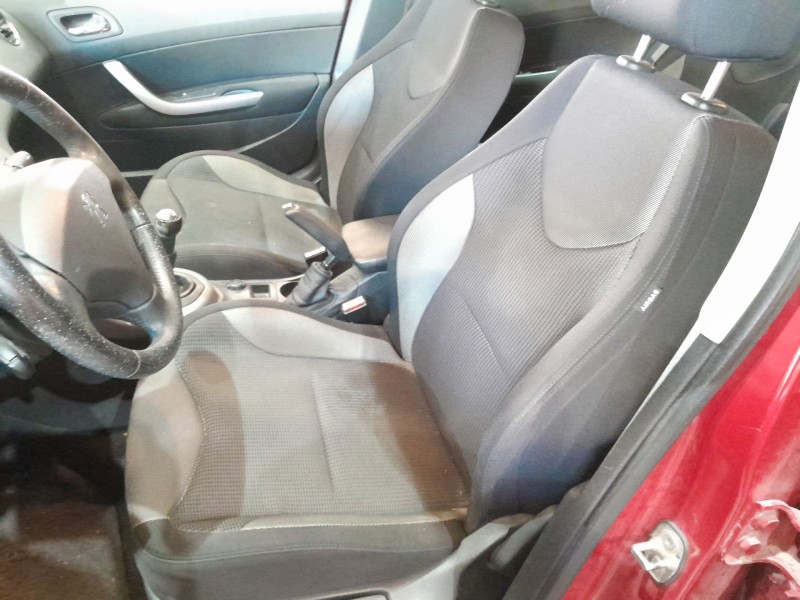 peugeot 308 del año 2010