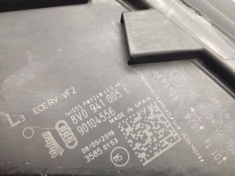 Recambio de faro xenon izquierdo para audi a3 (8v) referencia OEM IAM 8V0941005E  