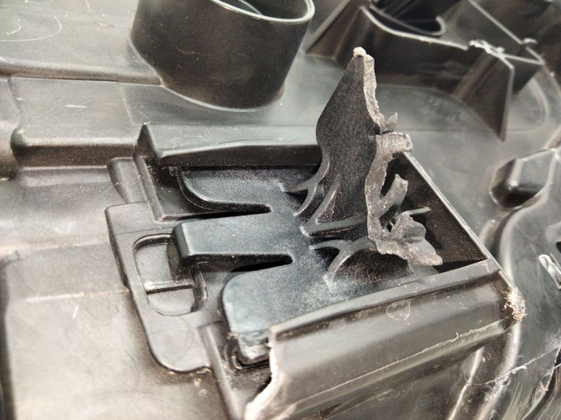 Recambio de faro xenon izquierdo para audi a3 (8v) referencia OEM IAM 8V0941005E  