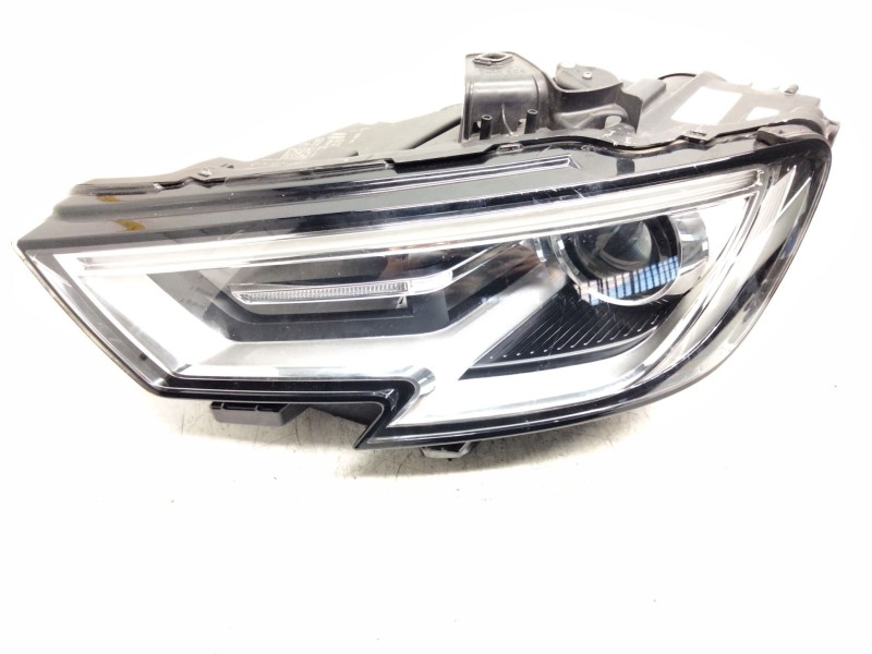 Recambio de faro xenon izquierdo para audi a3 (8v) referencia OEM IAM 8V0941005E  