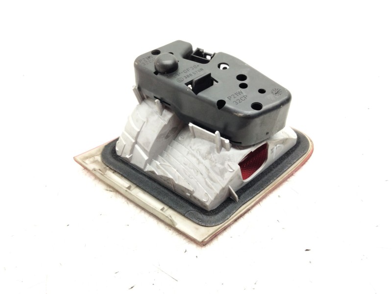 Recambio de piloto trasero derecho porton para bmw serie 3 touring (e46) 320d referencia OEM IAM 8374810  