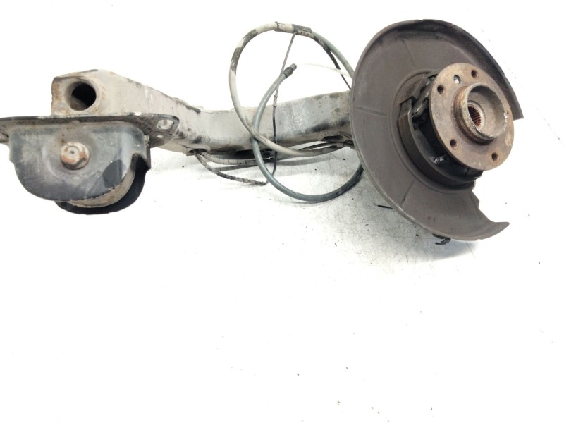 Recambio de mangueta trasera derecha para bmw serie 3 touring (e46) 320d referencia OEM IAM 1097290  