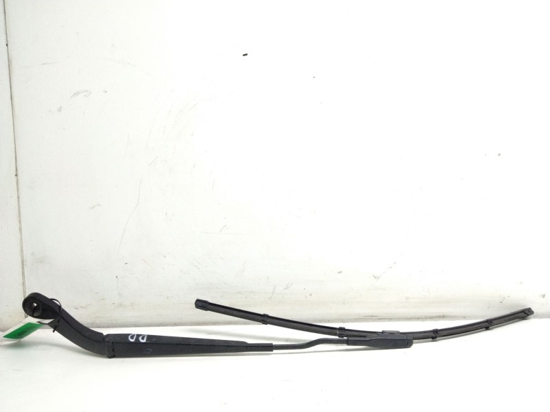 Recambio de brazo limpia delantero derecho para ford c-max referencia OEM IAM W000010663  