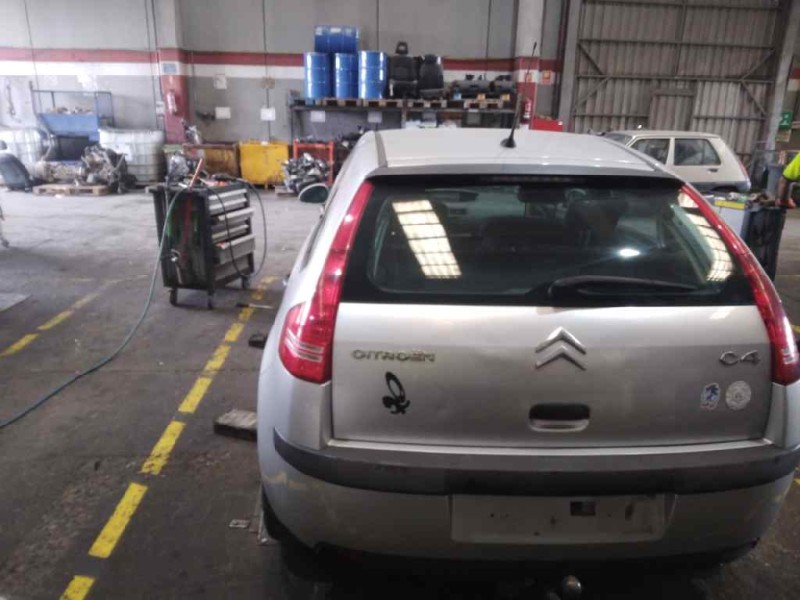 citroen c4 berlina del año 2005