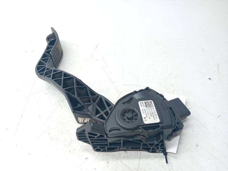Recambio de pedal acelerador para peugeot 308 sw premium referencia OEM IAM 9671433780  