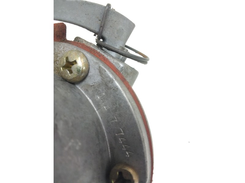 Recambio de bomba combustible para ebro l35 perkins referencia OEM IAM AK04477444  IMSA