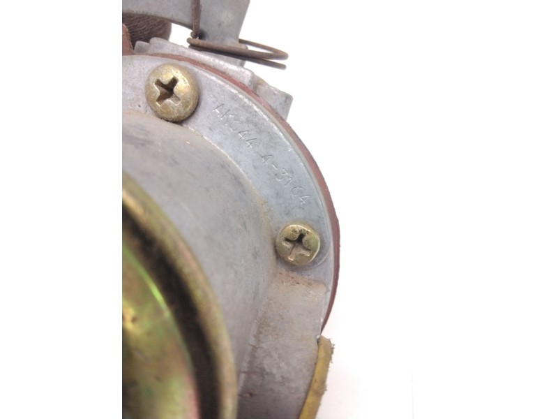 Recambio de bomba combustible para ebro l35 perkins referencia OEM IAM AK04443164  IMSA