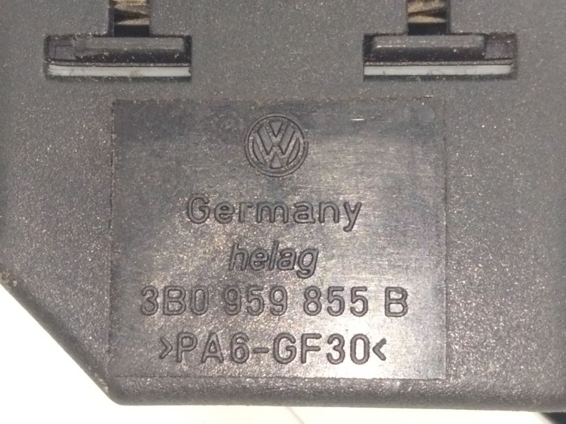 Recambio de mando elevalunas delantero derecho para volkswagen golf iv berlina (1j1) 1.8 referencia OEM IAM 3B0959855B  