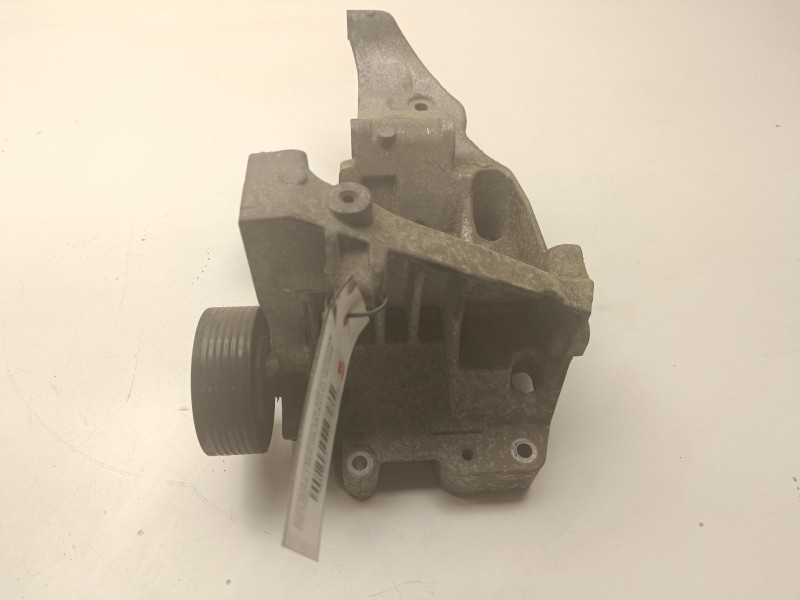 Recambio de soporte compresor de aire acondicionado para bmw serie 1 berlina (e81/e87) 2.0 16v diesel cat referencia OEM IAM   
