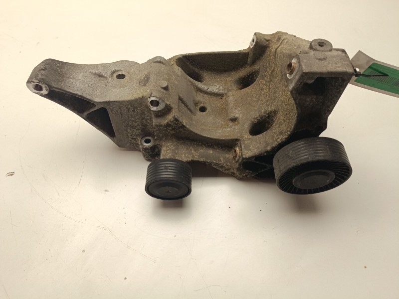 Recambio de soporte compresor de aire acondicionado para bmw serie 1 berlina (e81/e87) 2.0 16v diesel cat referencia OEM IAM   