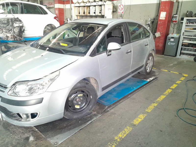 citroen c4 berlina del año 2007