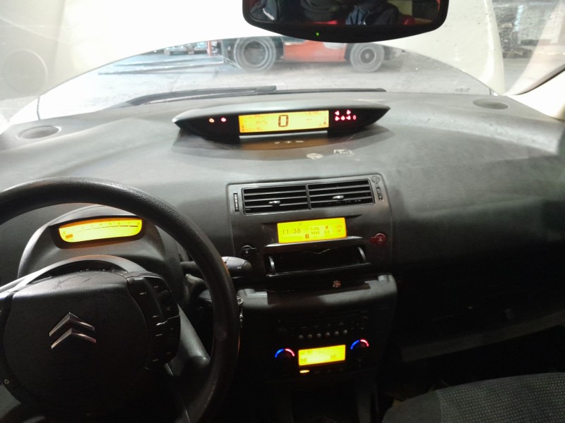 citroen c4 berlina del año 2007