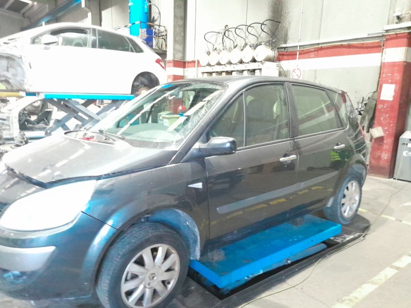 renault scenic ii del año 2008