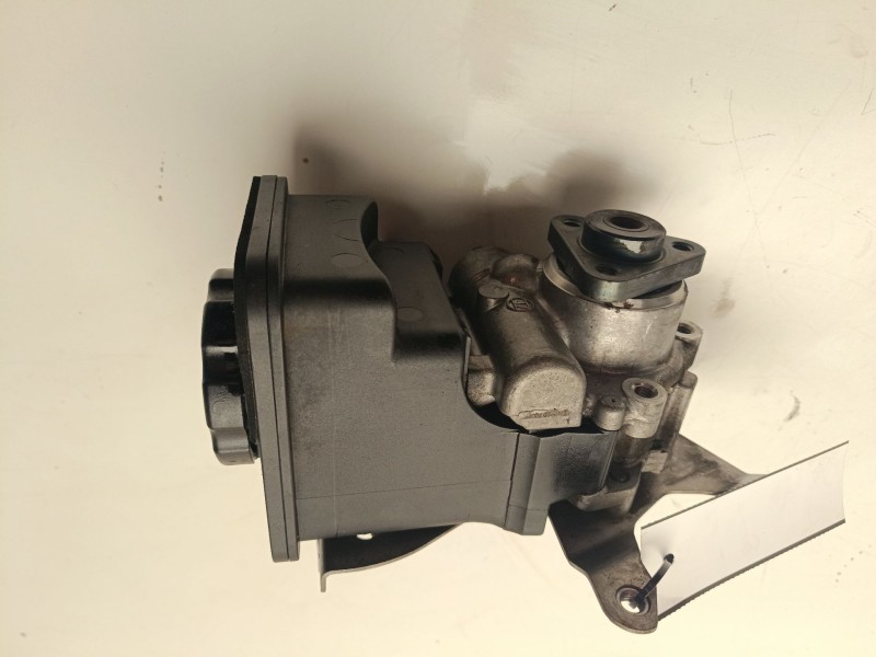 Recambio de bomba direccion para bmw serie 3 touring (e46) 320d referencia OEM IAM 6756575  