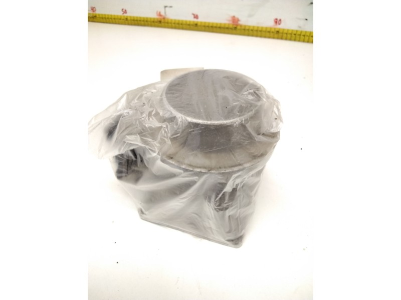 Recambio de caudalimetro para nissan serena (c23m) 2.0 cat referencia OEM IAM 2268053J00 HITACHI AFH5006