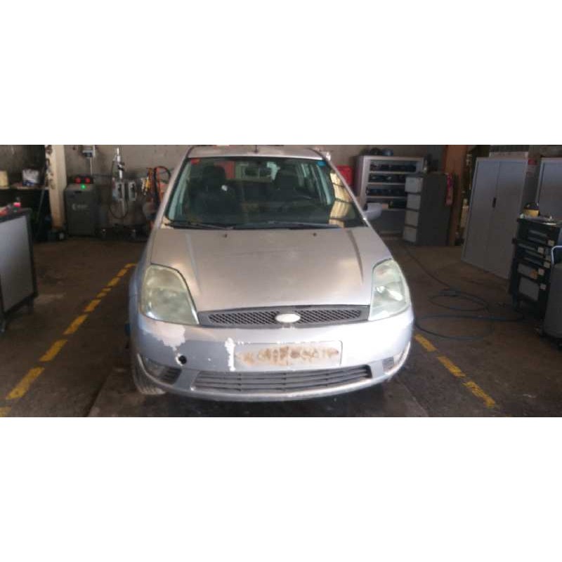 ford fiesta (cbk) del año 2004