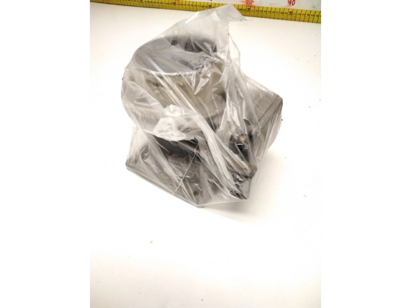 Recambio de caudalimetro para nissan serena (c23m) 2.0 cat referencia OEM IAM 2268053J00 HITACHI AFH5006