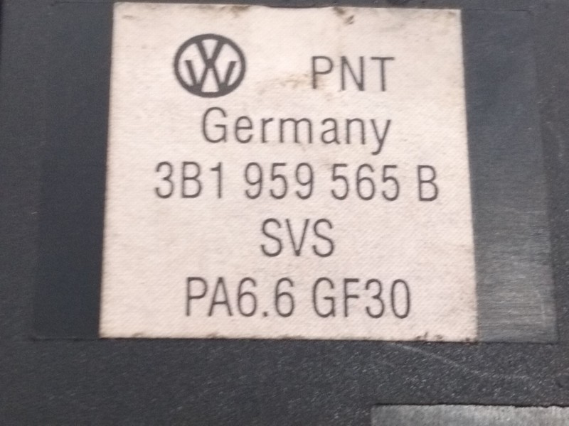 Recambio de mando retrovisor para volkswagen golf iv berlina (1j1) 1.8 referencia OEM IAM 3B1959565B  