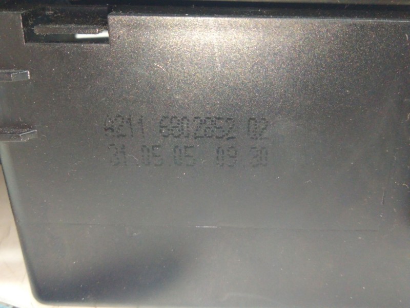 Recambio de cenicero para mercedes clase e (w211) berlina e 320 cdi (211.022) referencia OEM IAM A211680285202  